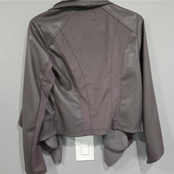 🐢 KUT from Kloth,  Gray faux leather drape front jacket 🧥 Size Small VG - Picture 13 of 15